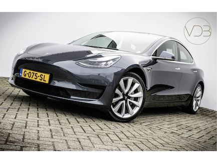 Tesla Model 3 0