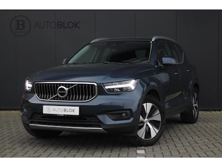 Volvo XC40 0