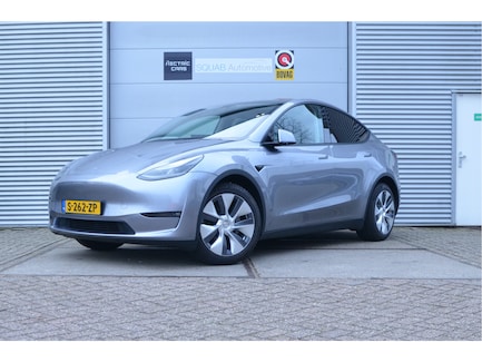 Tesla Model Y 0