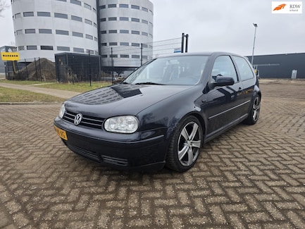 Volkswagen Golf 0