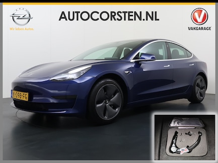Tesla Model 3 0