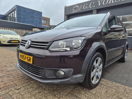Volkswagen Cross Touran 0
