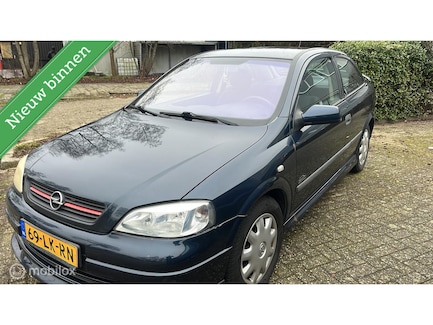 Opel Astra 0