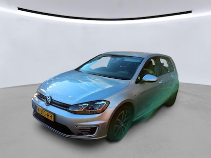 Volkswagen E-Golf 0