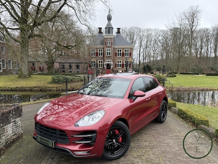 Porsche Macan 0