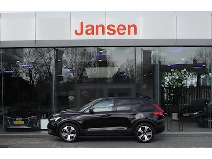 Volvo XC40 0