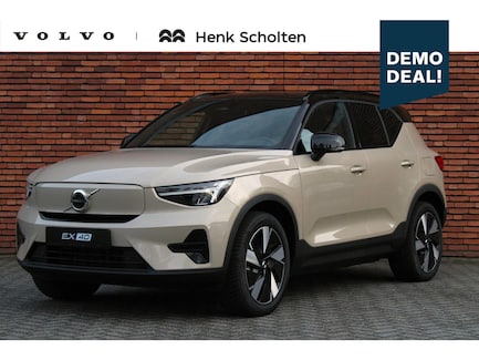 Volvo EX40 0