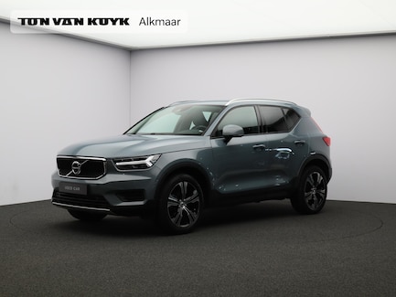 Volvo XC40 0