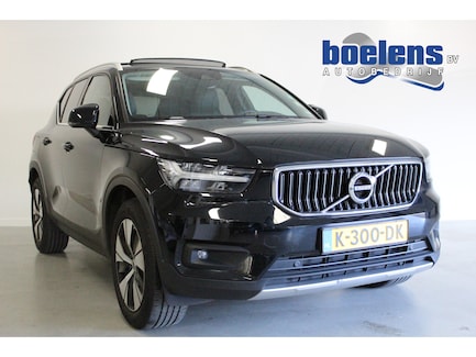 Volvo XC40 0
