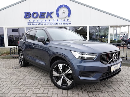 Volvo XC40 0