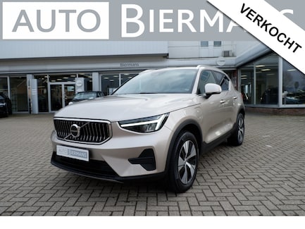 Volvo XC40 0