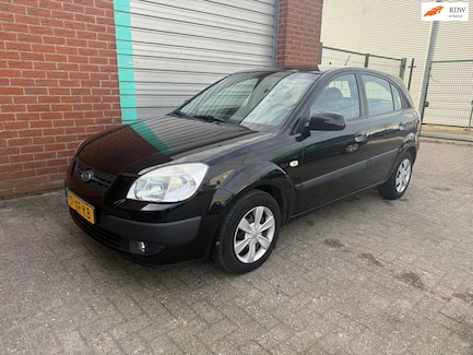 Kia Rio 0