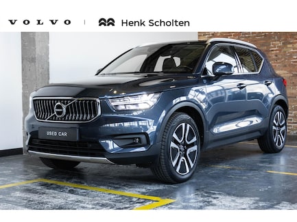 Volvo XC40 0