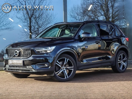 Volvo XC40 0