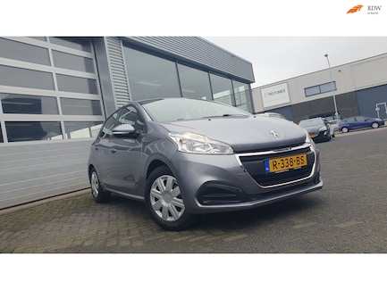 Peugeot 208 0
