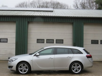 Opel Insignia 0