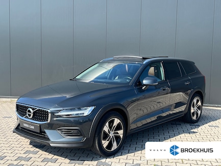 Volvo V60 Cross Country 0
