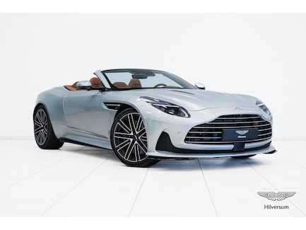 Aston Martin DB12 0