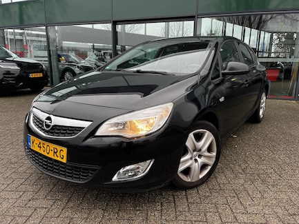 Opel Astra 0