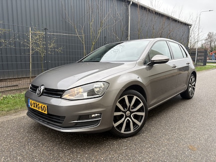 Volkswagen Golf 0