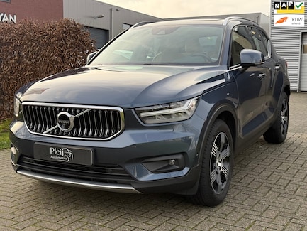 Volvo XC40 0