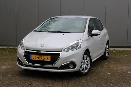 Peugeot 208 0