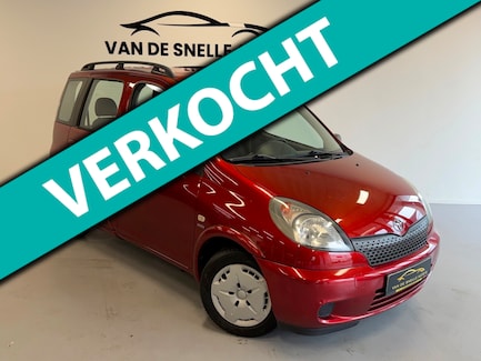 Toyota Yaris Verso 0