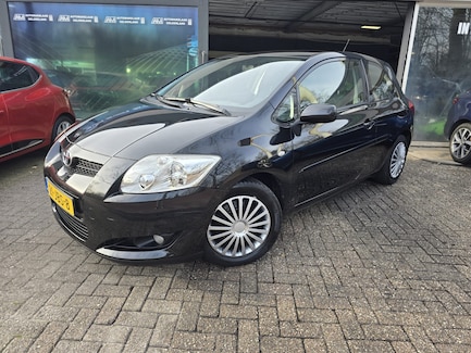 Toyota Auris 0