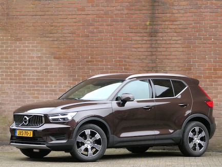 Volvo XC40 0