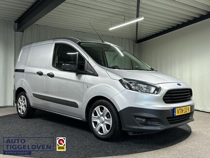 Ford Transit Courier 0