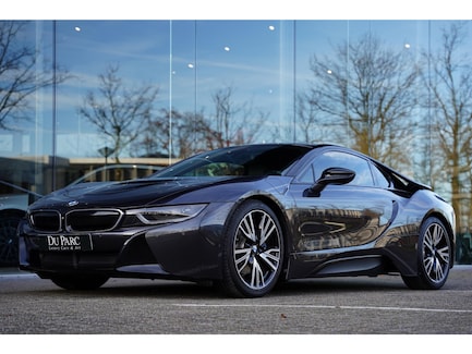 BMW i8 0