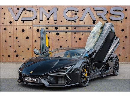 Lamborghini Revuelto 0