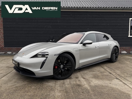 Porsche Taycan Sport Turismo 0