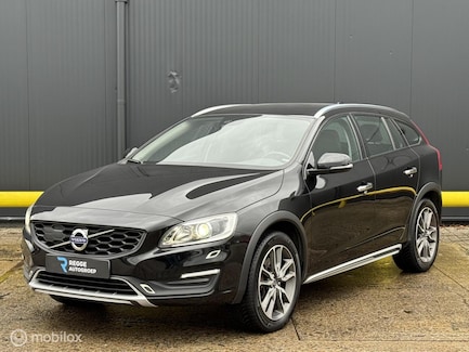 Volvo V60 Cross Country 0