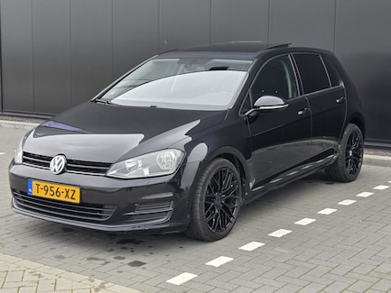 Volkswagen Golf 0