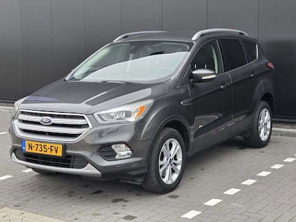 Ford Kuga 0