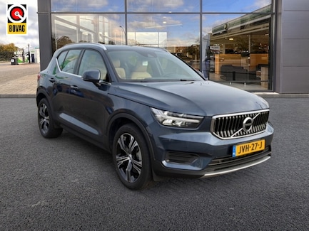 Volvo XC40 0
