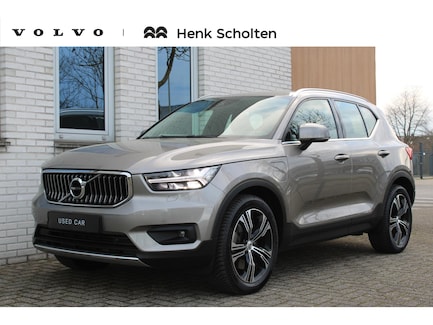 Volvo XC40 0