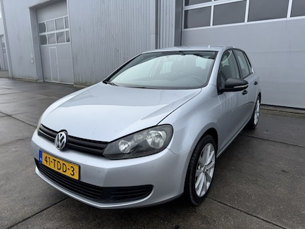 Volkswagen Golf 0