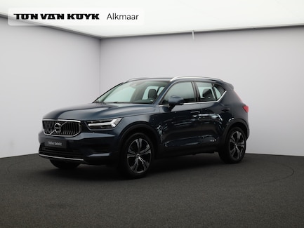 Volvo XC40 0