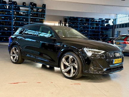 Audi E-tron 0