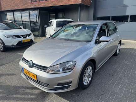 Volkswagen Golf 0