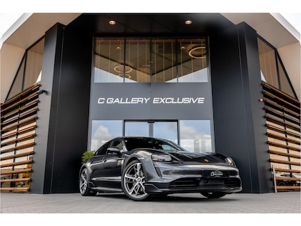 Porsche Taycan Cross Turismo 0