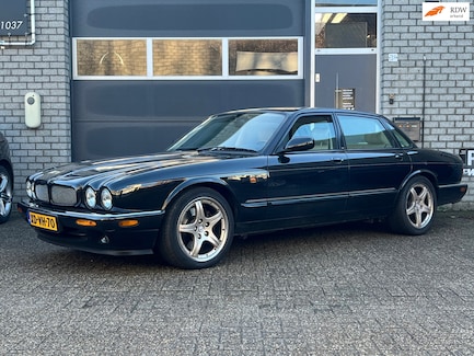 Jaguar XJR 0