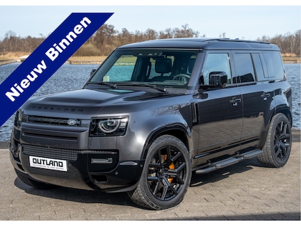 Land Rover Defender 0