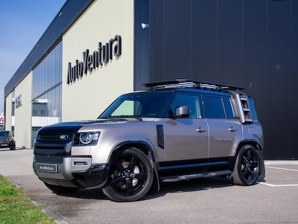 Land Rover Defender 0