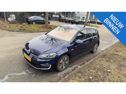 Volkswagen E-Golf 0