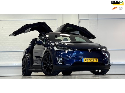 Tesla Model X 0