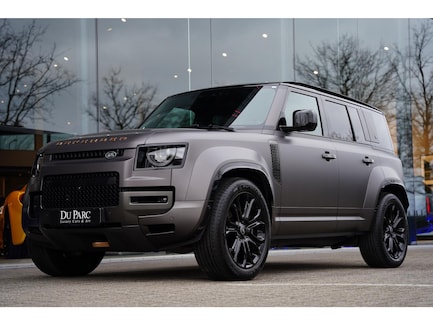 Land Rover Defender 0