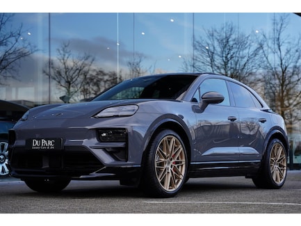 Porsche Macan 0
